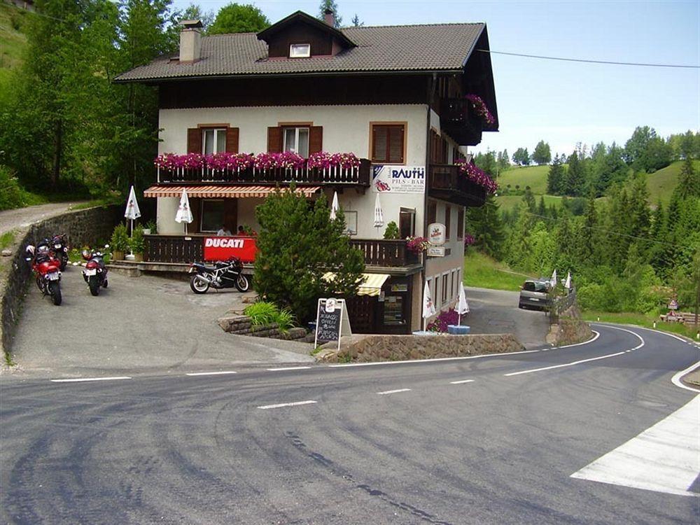 Rider Hotel Obereggen Exteriör bild