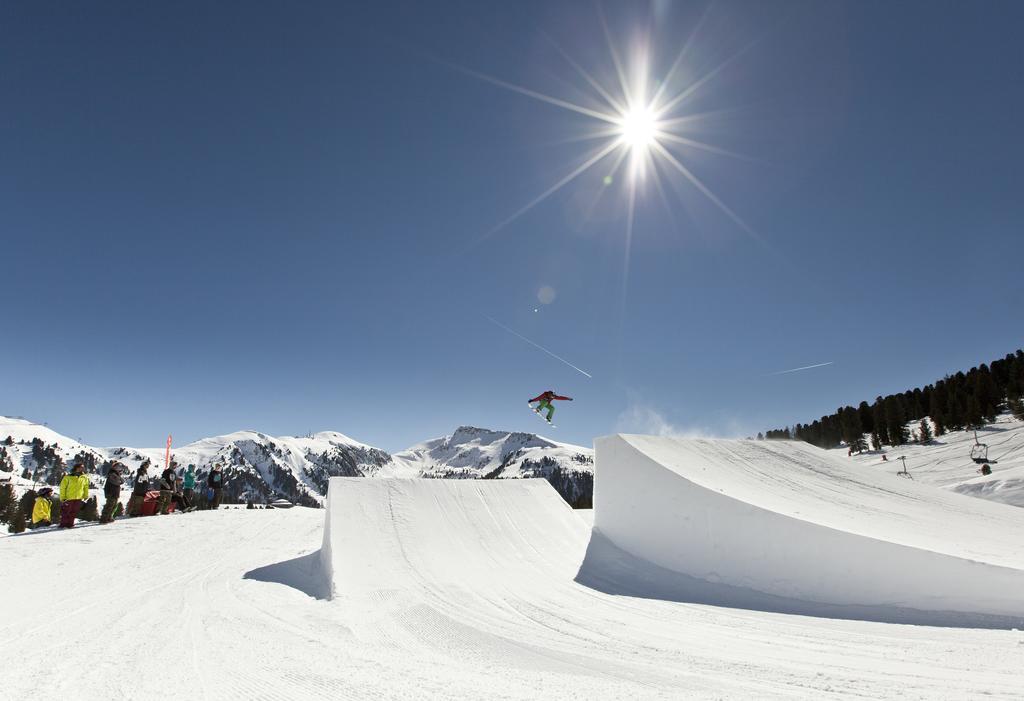 Rider Hotel Obereggen Exteriör bild